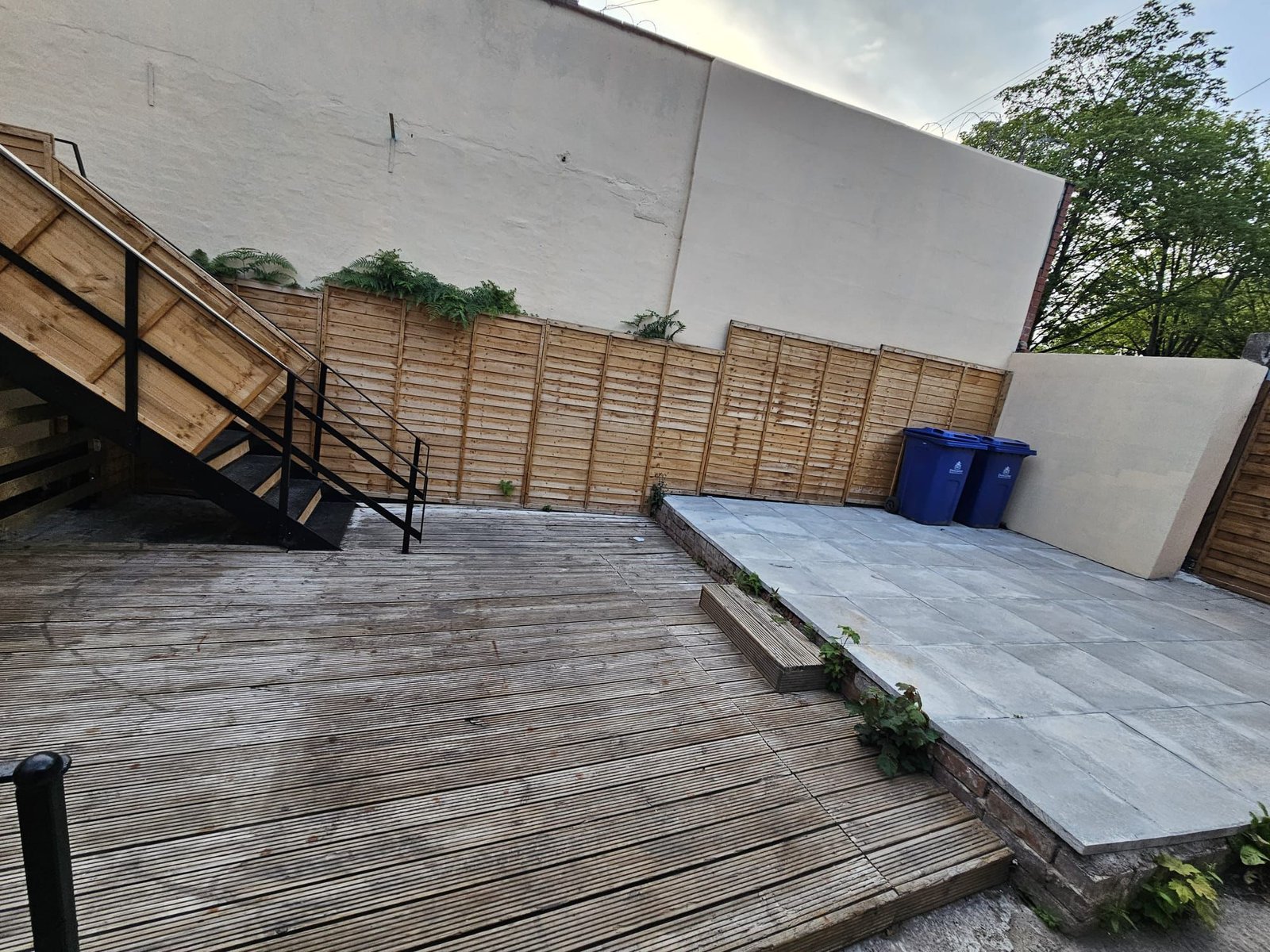 backyard-short-term-rental-at-high-street-in-mexborough-UK