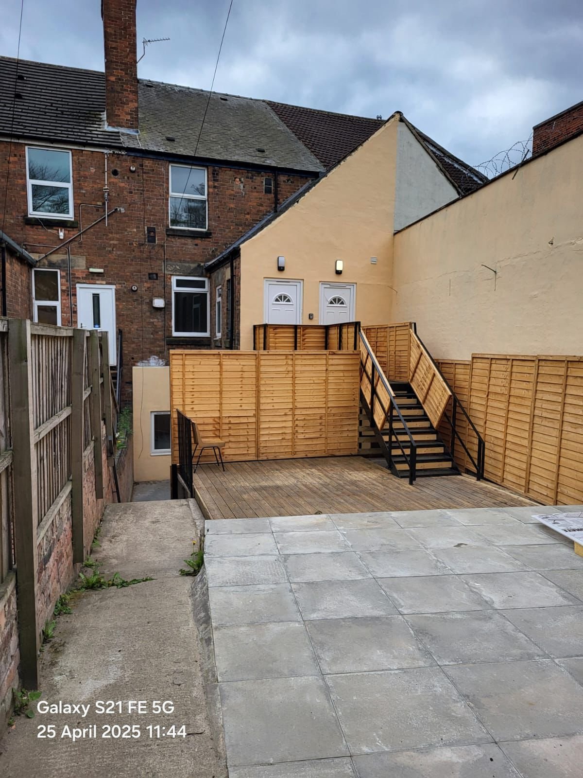 backyard2-vacation-rental-at-high-street-in-mexborough-UK