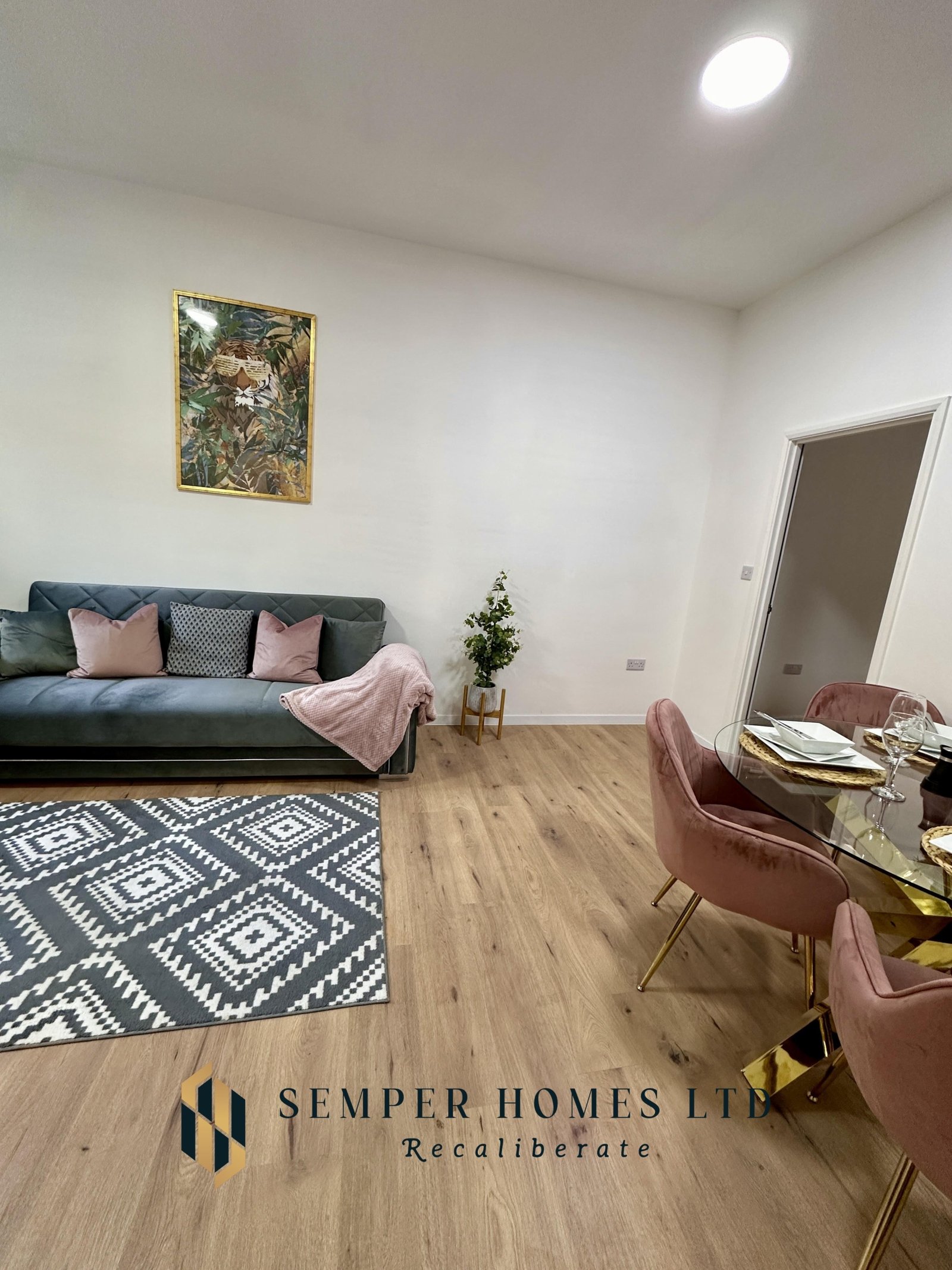 openlivingroom-vacation-rental-high-street-mexborough-UK