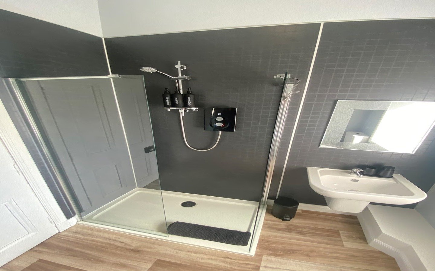 imgi_15_edd0aa1e-8220-40bc-a1f5-5d4fa321bf36