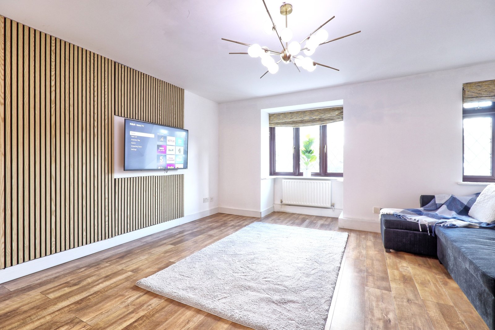 IMG_0202_3_4_easyHDR-interior3