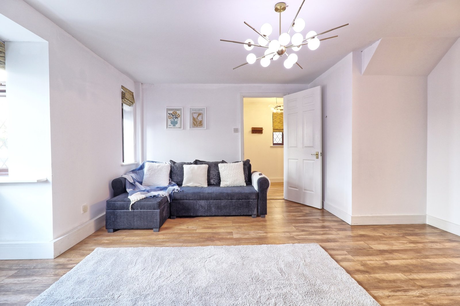 IMG_0214_5_6_easyHDR-interior3