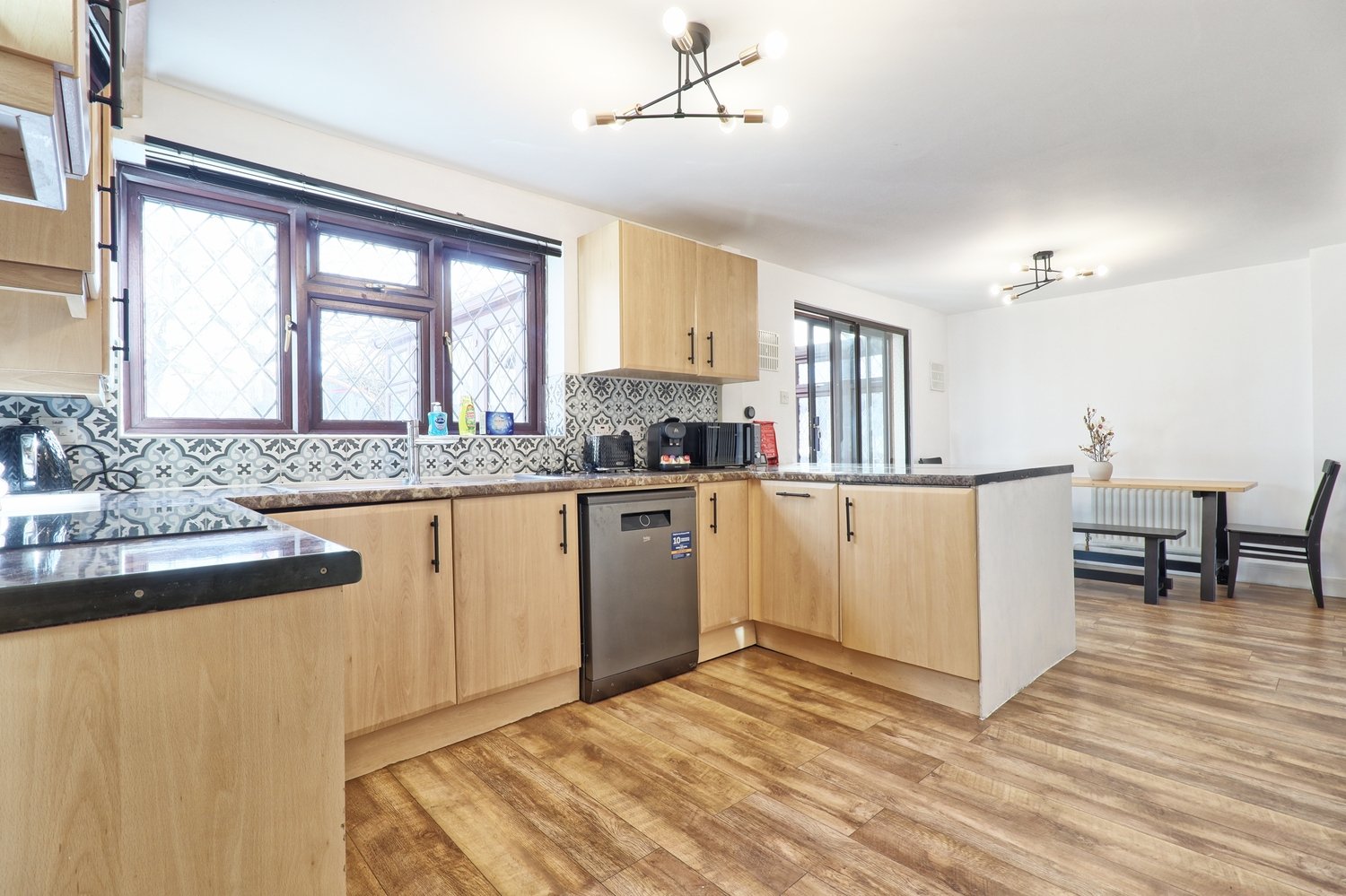 IMG_0238_39_40_easyHDR-interior3