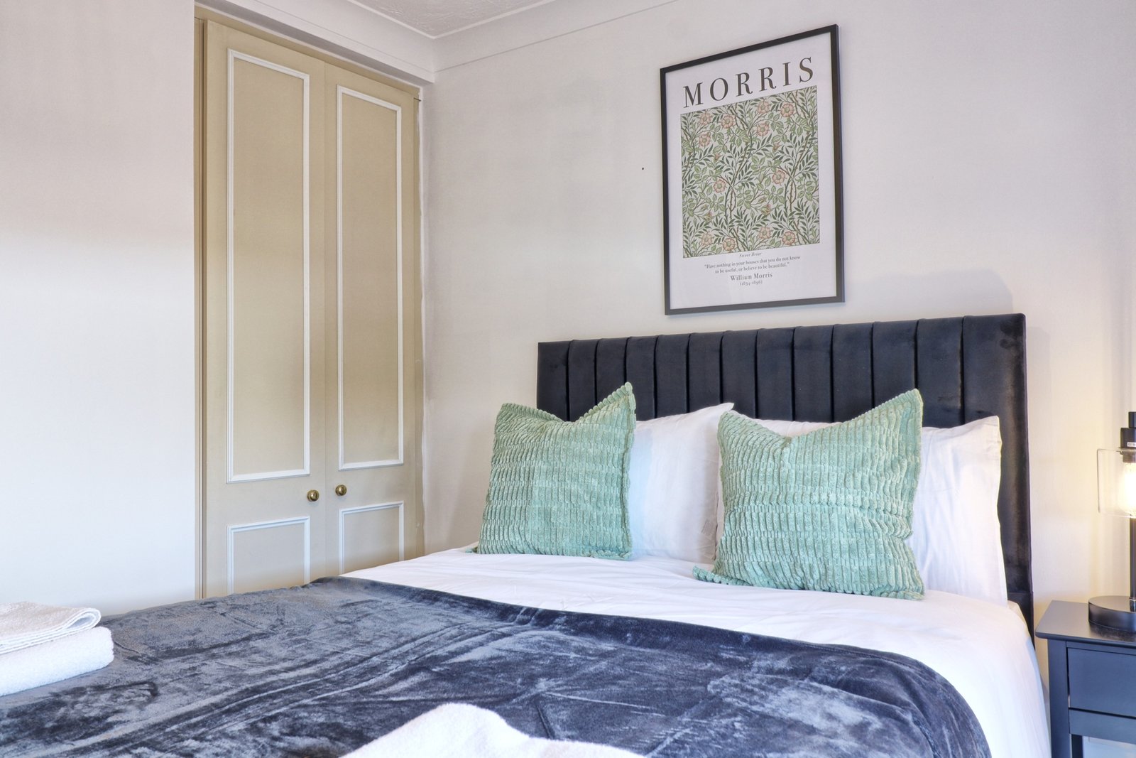 IMG_0319_20_21_easyHDR-interior3