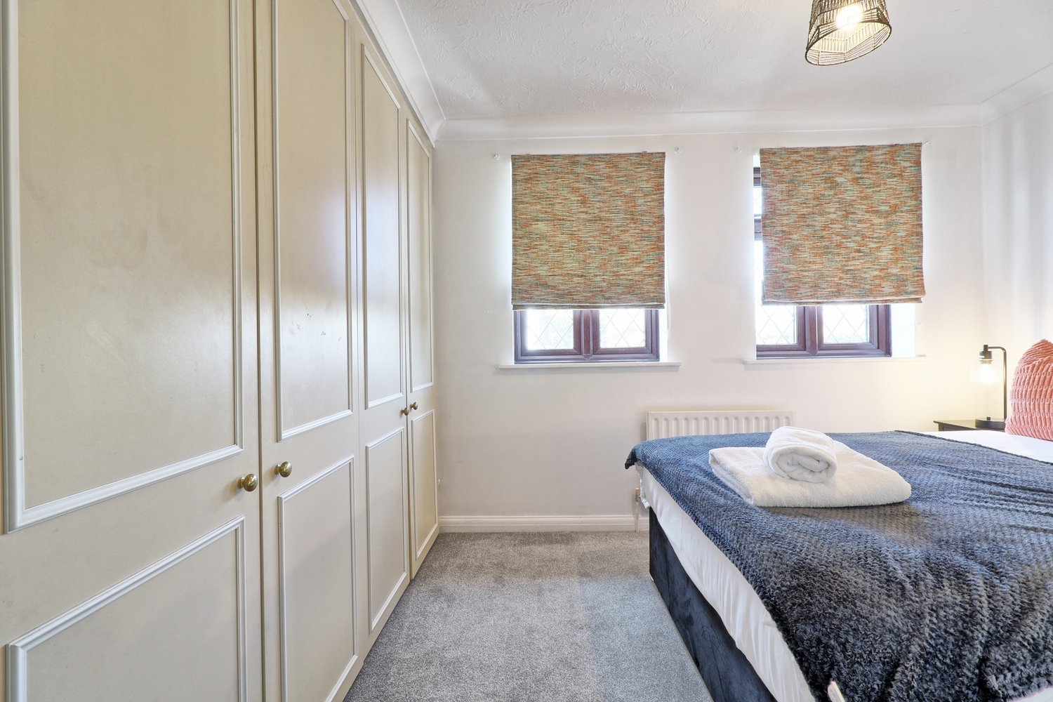 IMG_0346_7_8_easyHDR-interior3