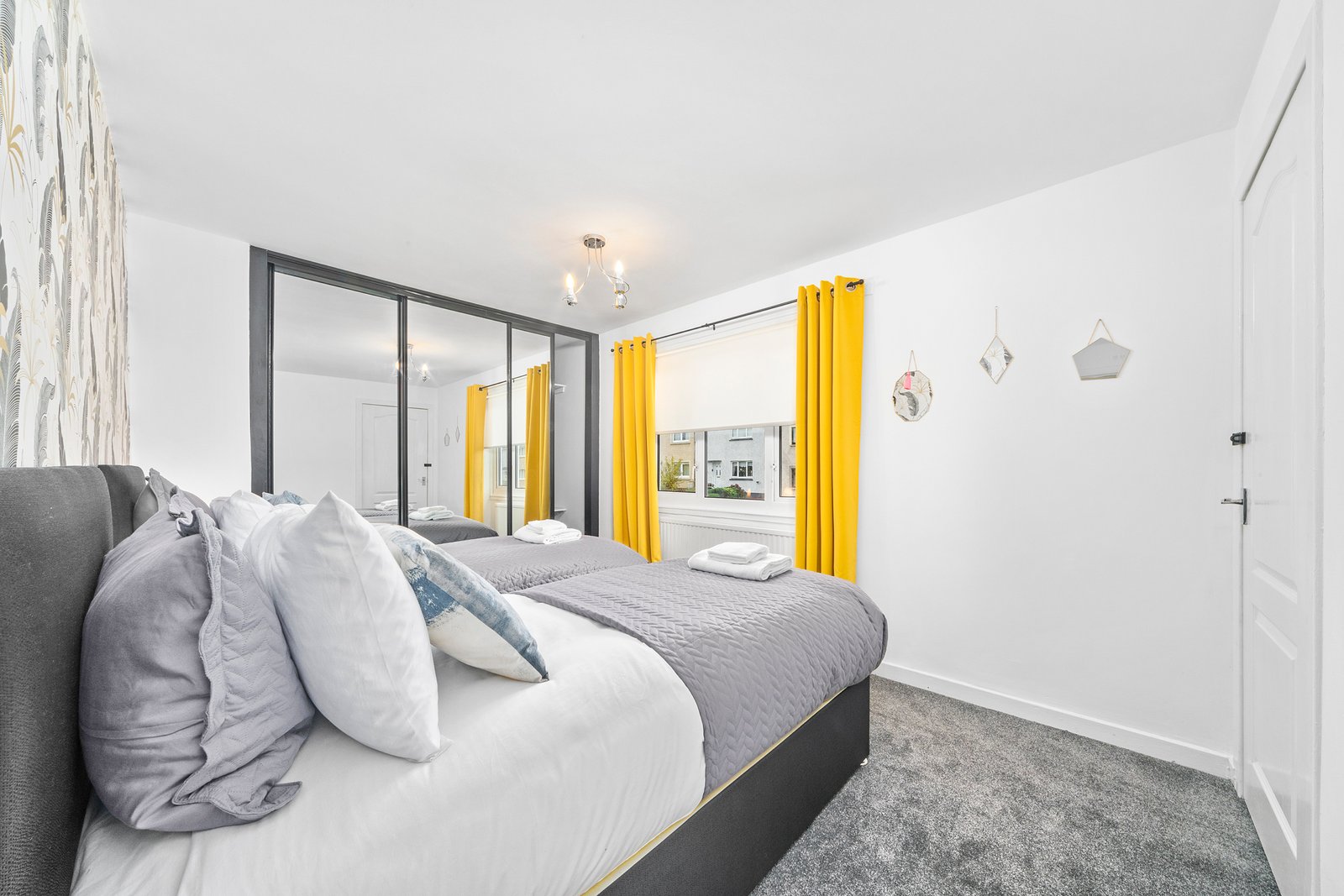 RothesayHouseCoatbridgeKlassLivingShortStay1