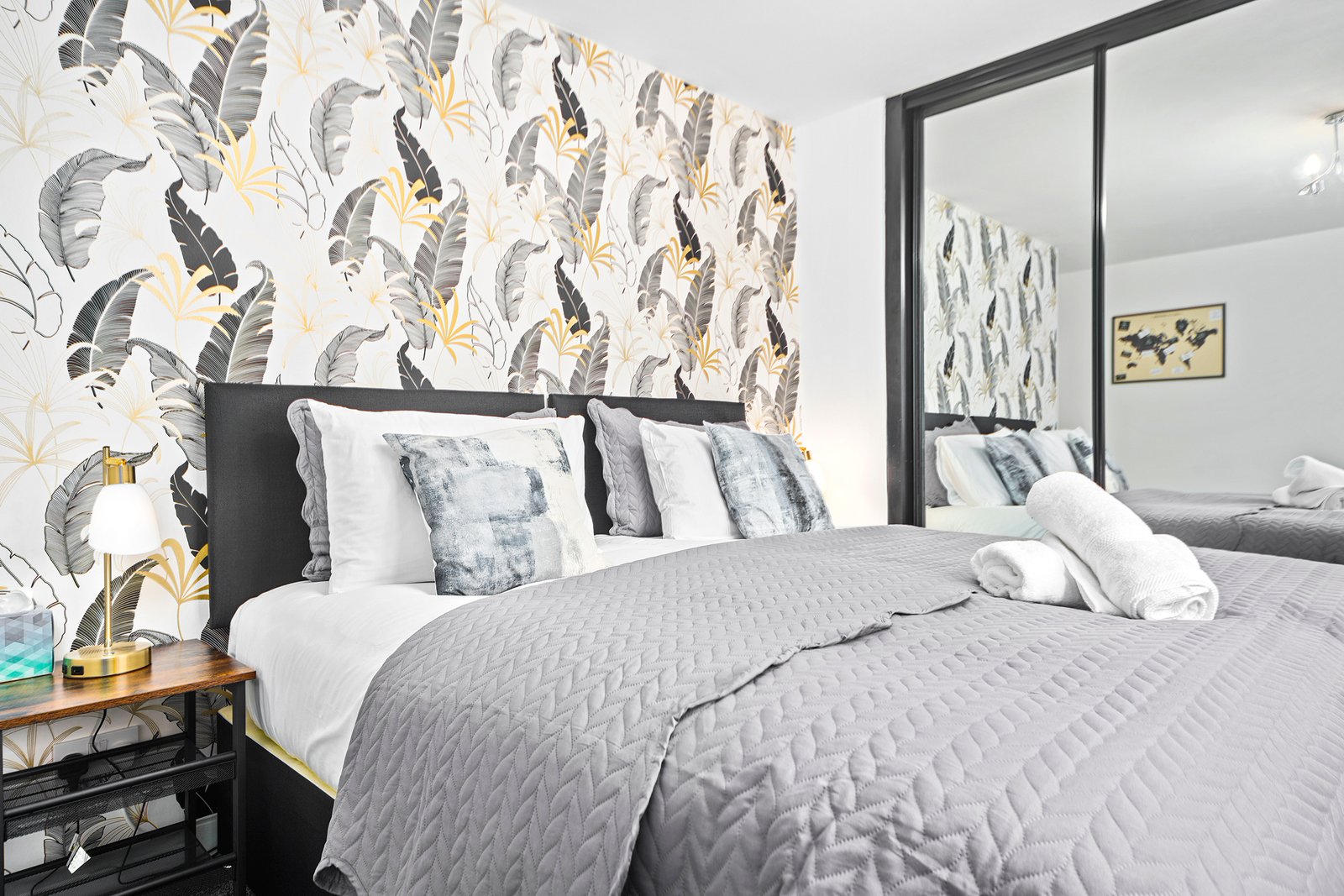 RothesayHouseCoatbridgeKlassLivingShortStay24