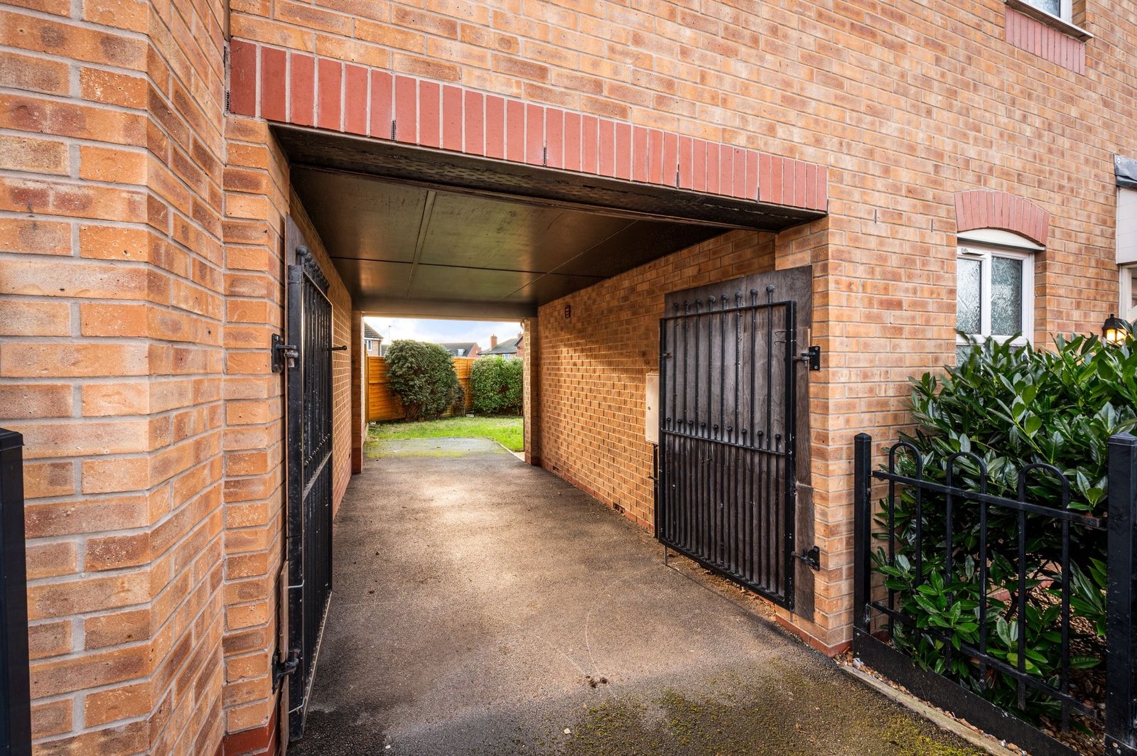 2b5a1e66-67d9-4732-8e51-a45c01f5accb