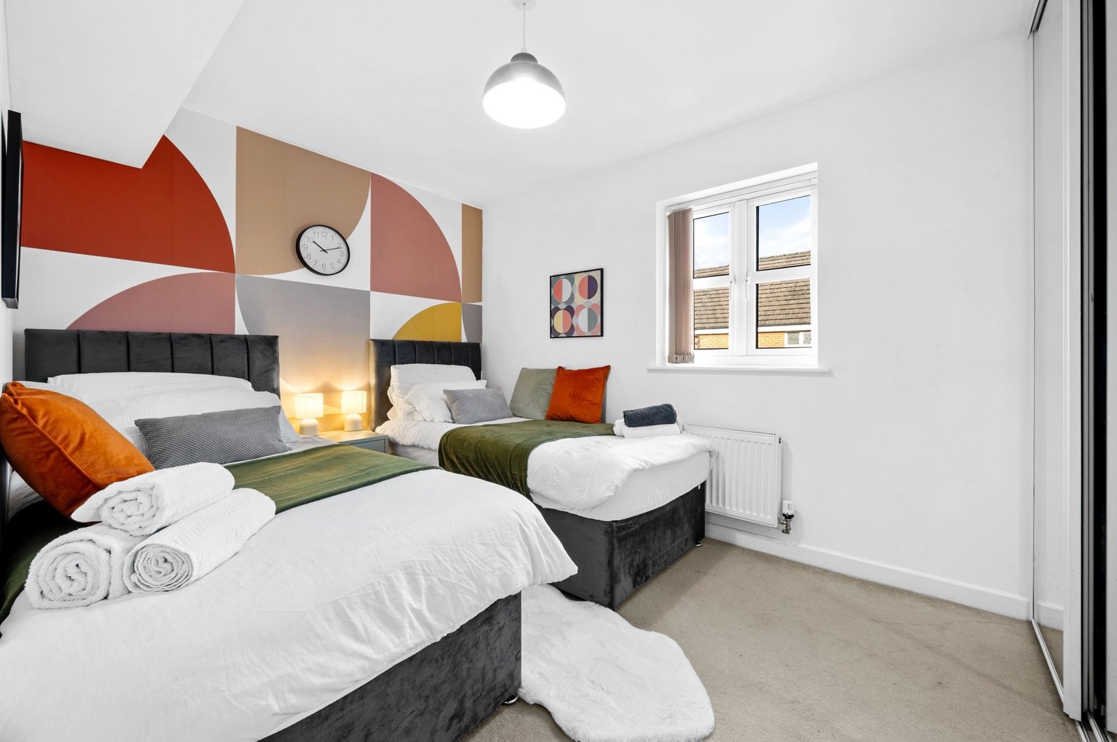 f8bb969d-5256-4ad9-87cf-56a6cfe343f7