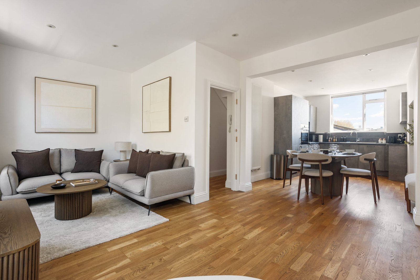 105 King_s Road SW3-31
