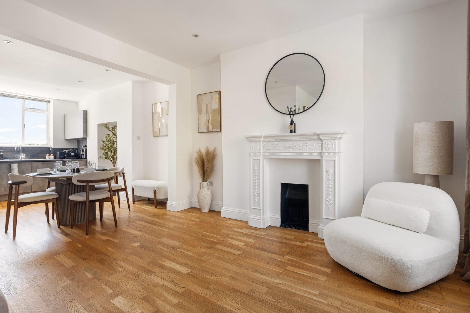 105 King_s Road SW3-6