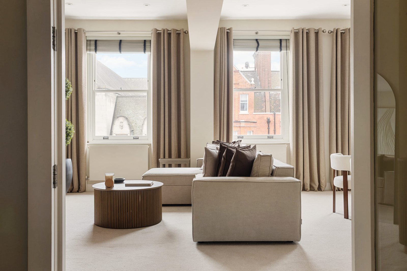 62 Pont Street SW1X-17
