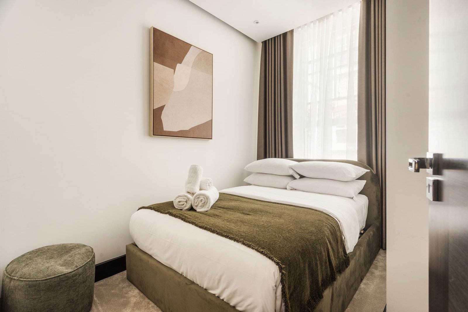 Bryanston Mansions W1H-28
