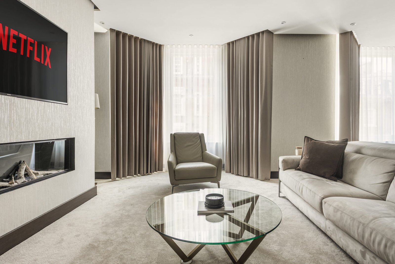 Bryanston Mansions W1H-3