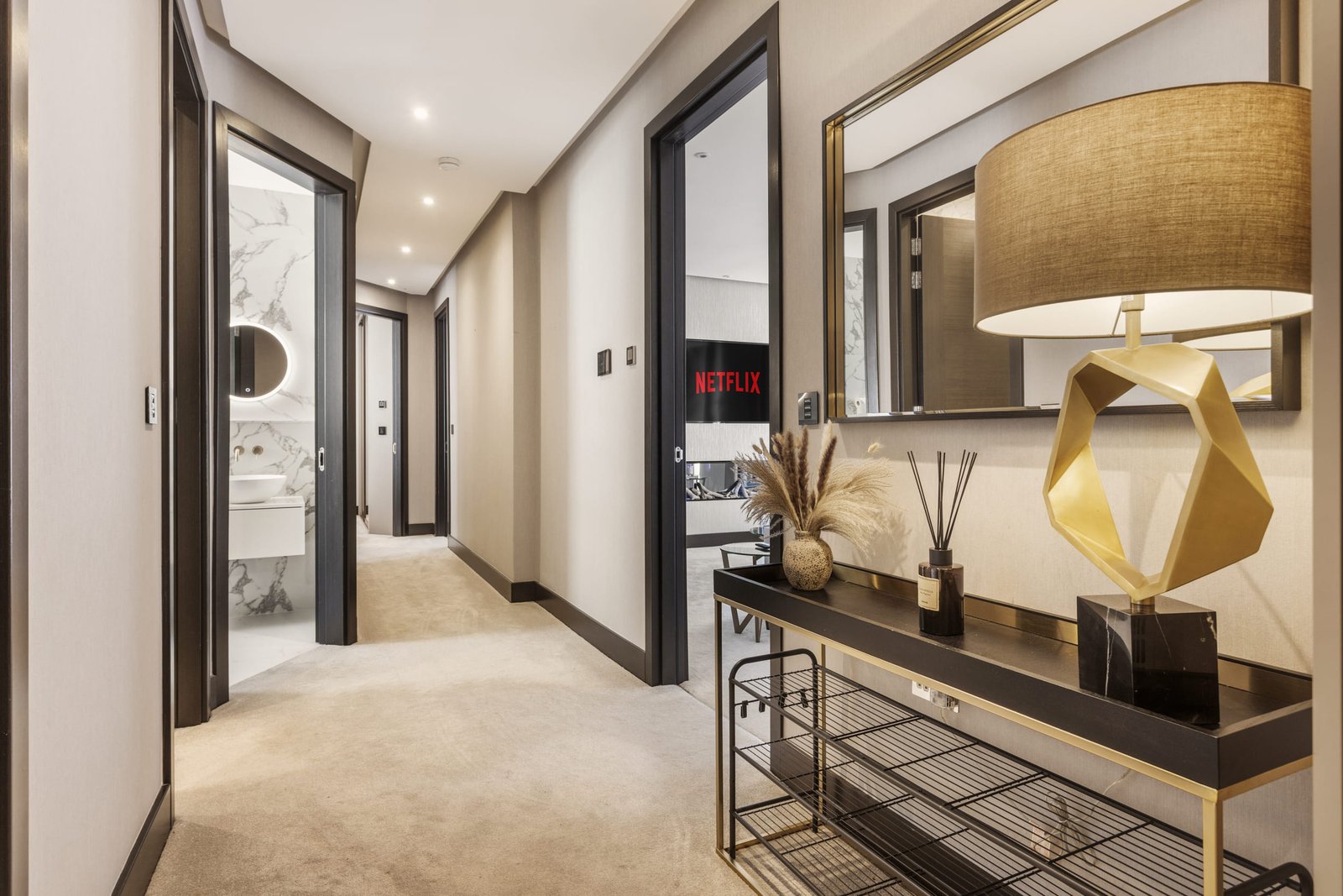 Bryanston Mansions W1H-34