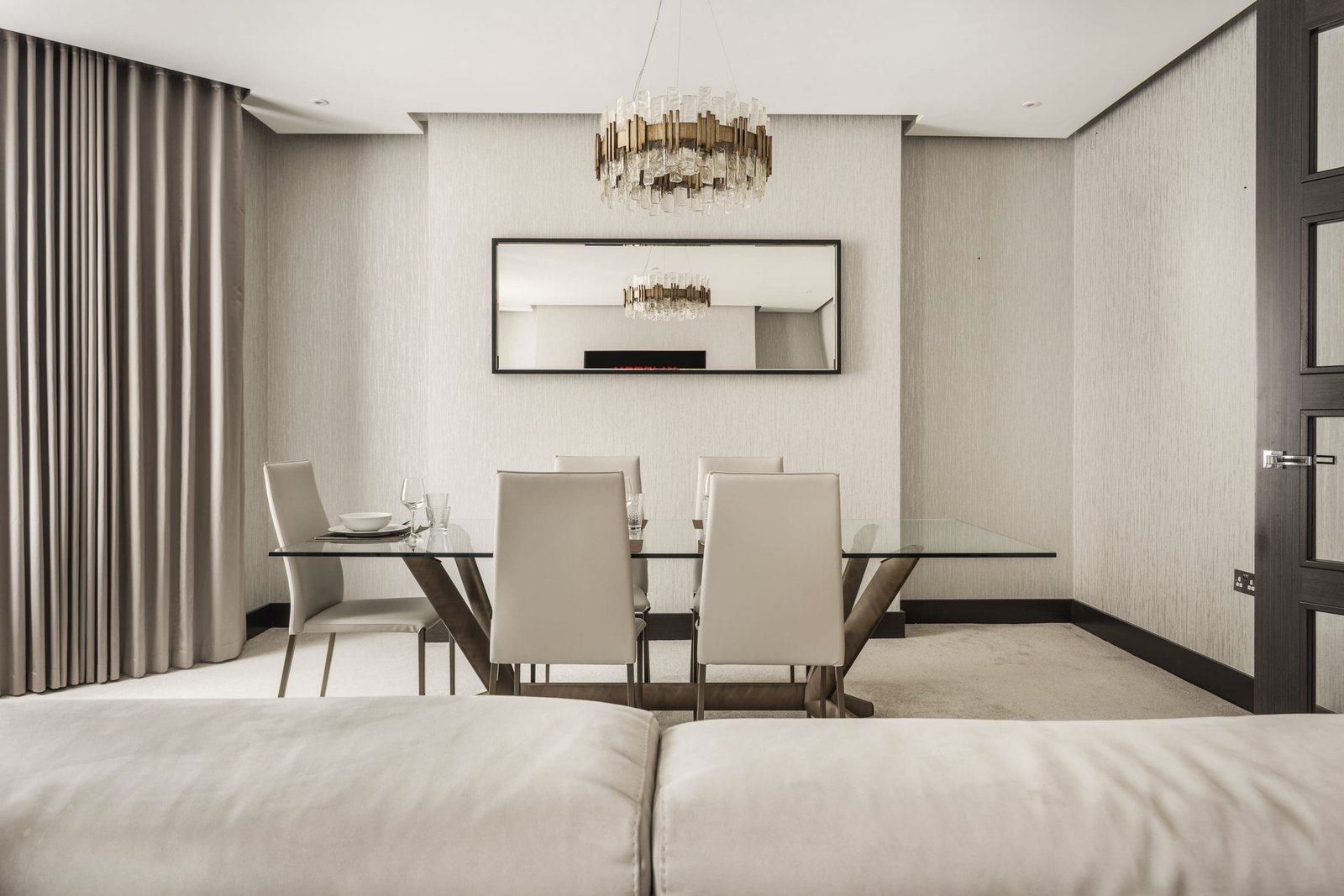 Bryanston Mansions W1H-6