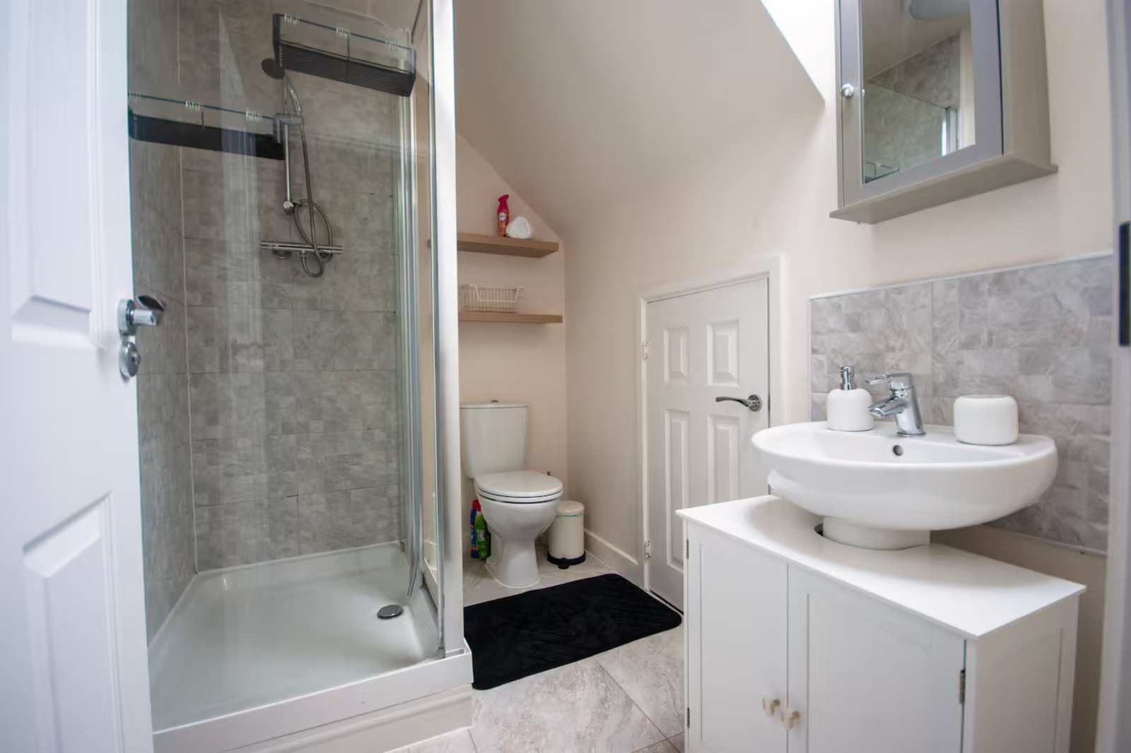 2 bathroom