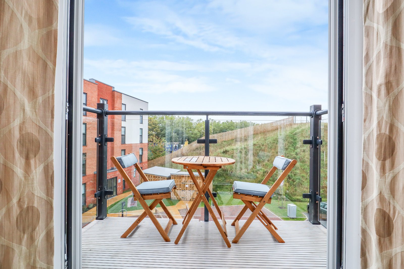 Skybridge – Featured Image (23)